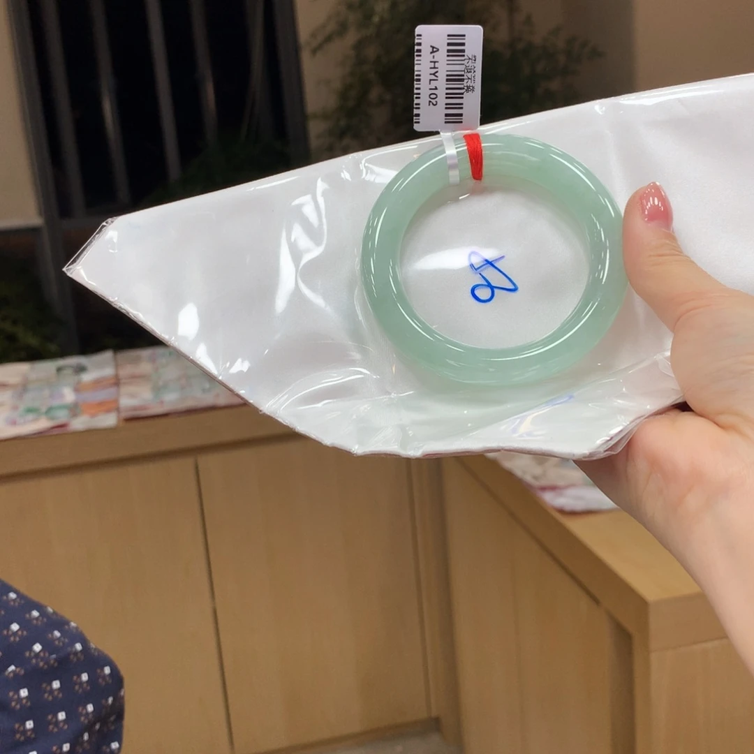 未镶嵌手镯翡翠不退不换