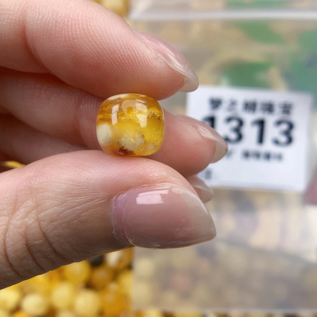 裸石琥珀未镶嵌10