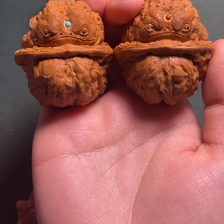 逍***遥文玩核桃蛤蟆头单面42+