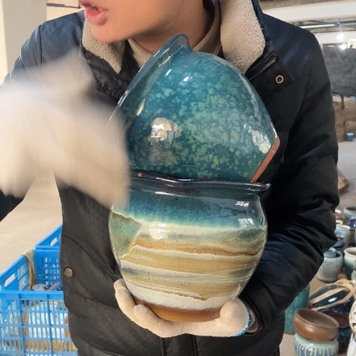红陶瑕疵20/18两个