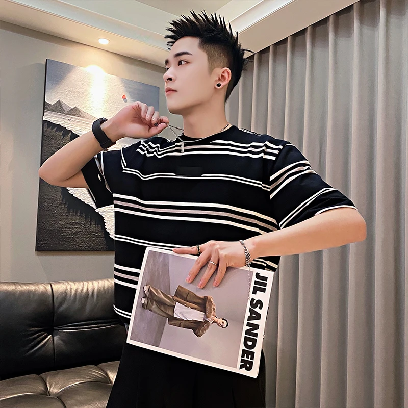 条纹短袖t恤男士夏季2025新款品质圆领半袖男装衣服夏天潮牌体恤