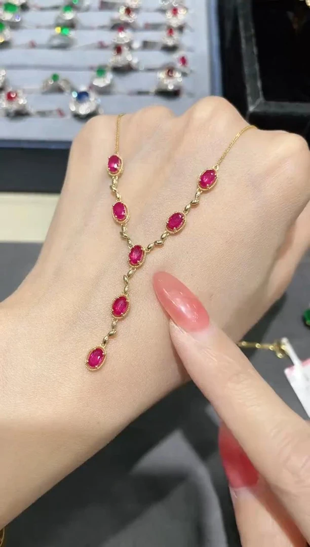 18K金镶嵌天然红宝石项链锁骨链