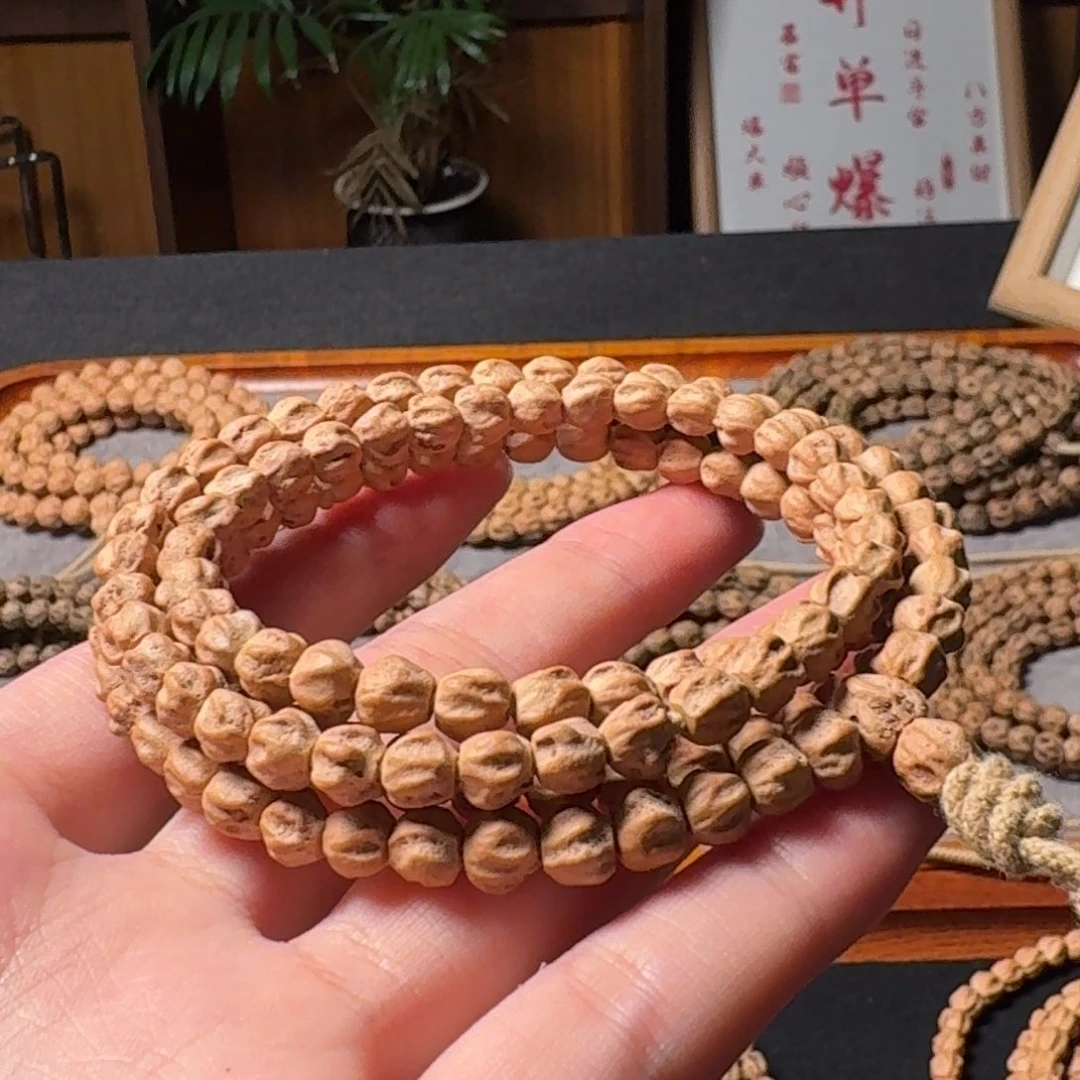 枷***偶吊坠柏香籽/百香籽
