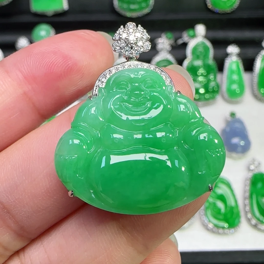 翡翠18K金镶嵌颈饰吊坠