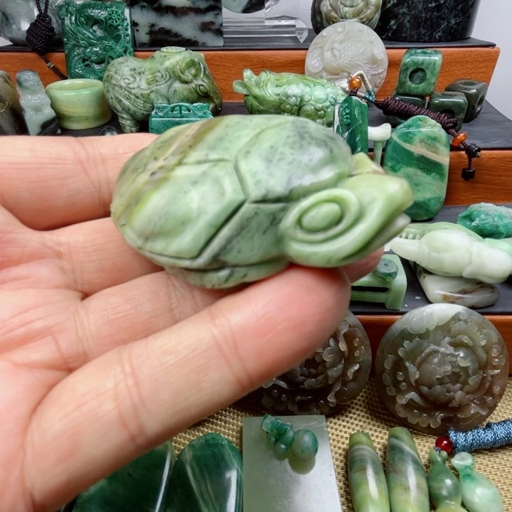 独山玉未镶嵌珠宝半成品