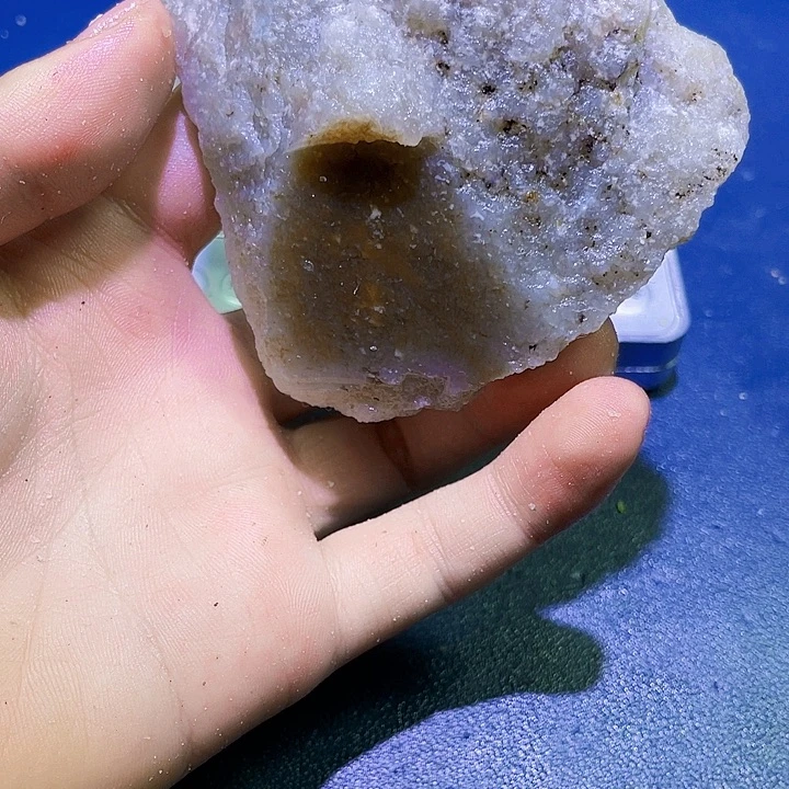 未镶嵌和田玉（糖玉）珠宝半成品