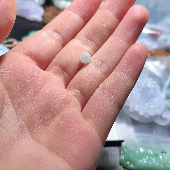 翡翠未镶嵌颈饰潋*天