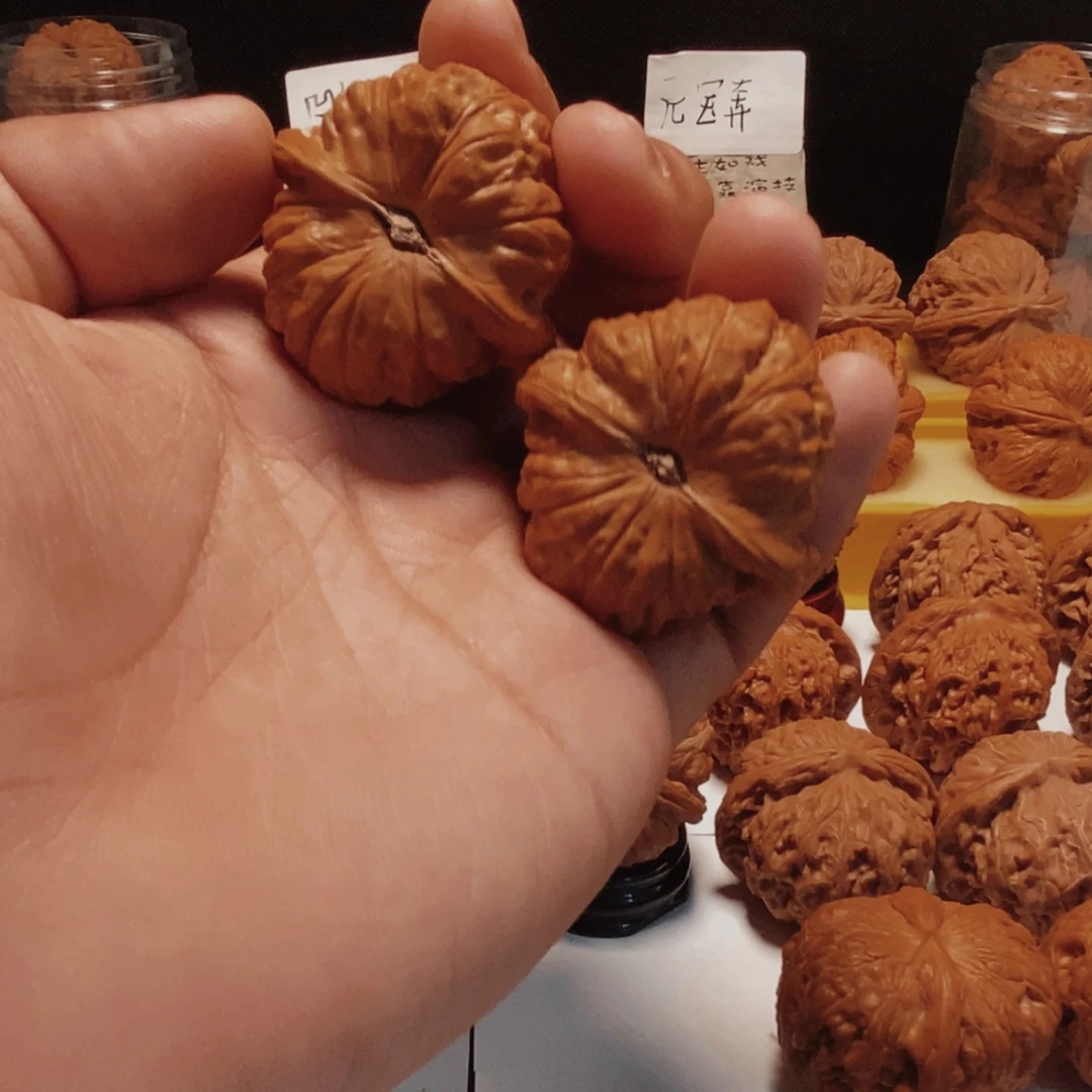 仧***文玩核桃吊坠南瓜墩