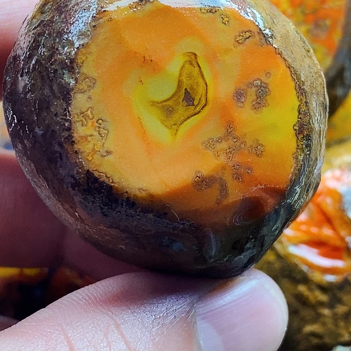 香***界定制玛瑙未镶嵌战国红