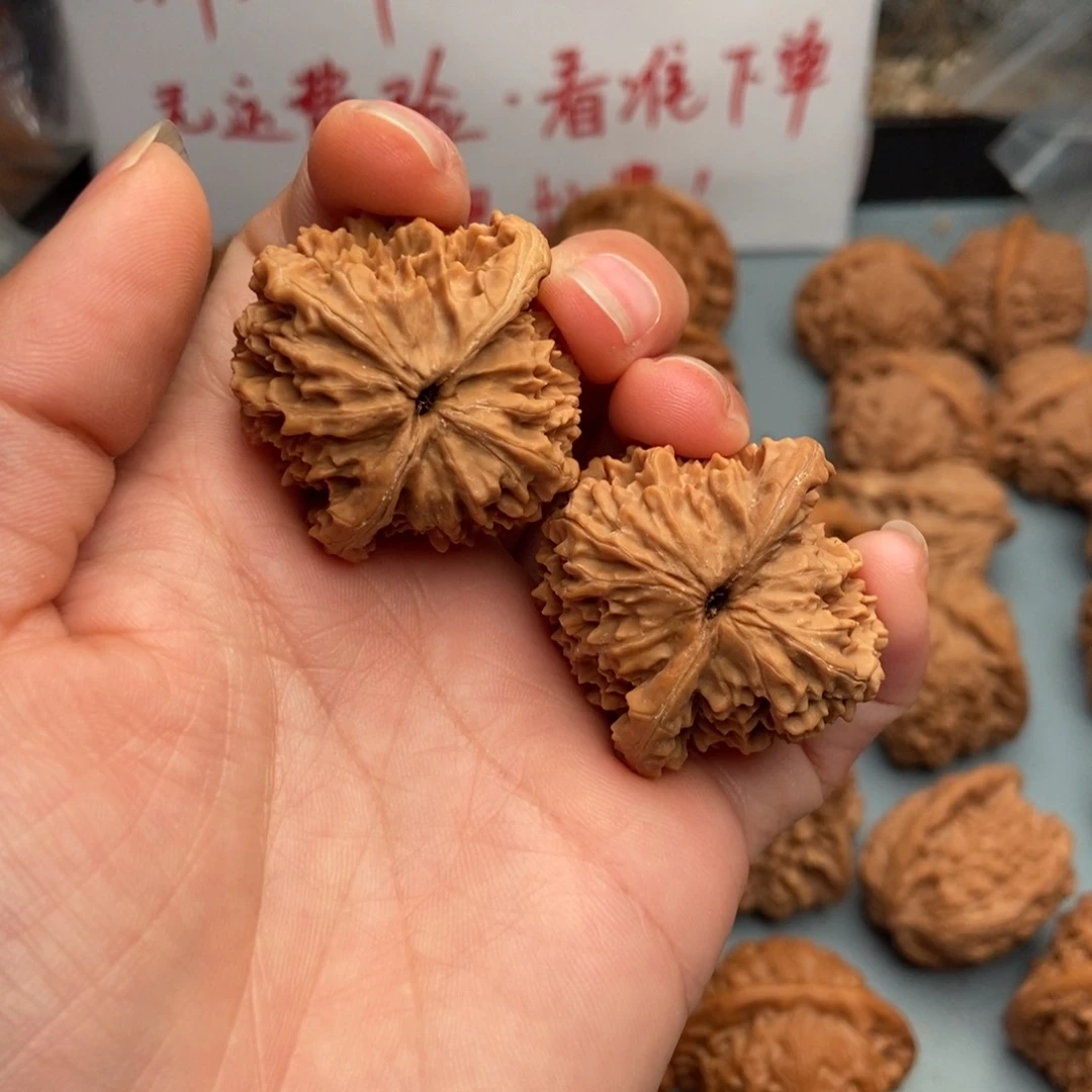 文玩核桃把件皇冠5