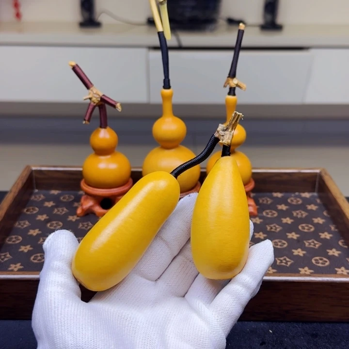 剛***子大叶紫檀（黑酸枝木类）