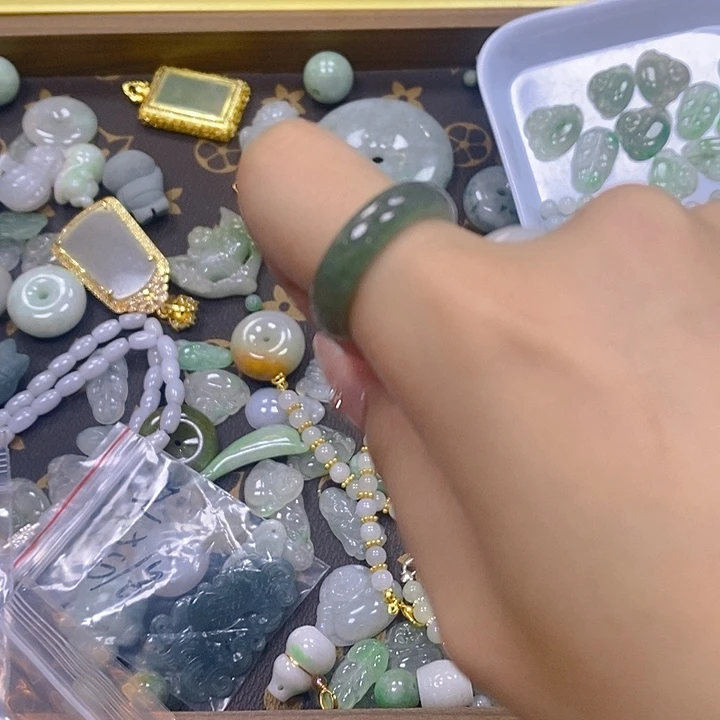 翡翠散珠天然缅甸翡翠