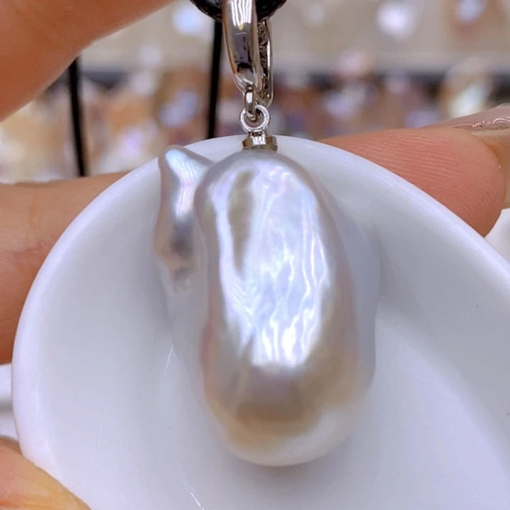 淡水珍珠吊坠(赠链)未镶嵌
