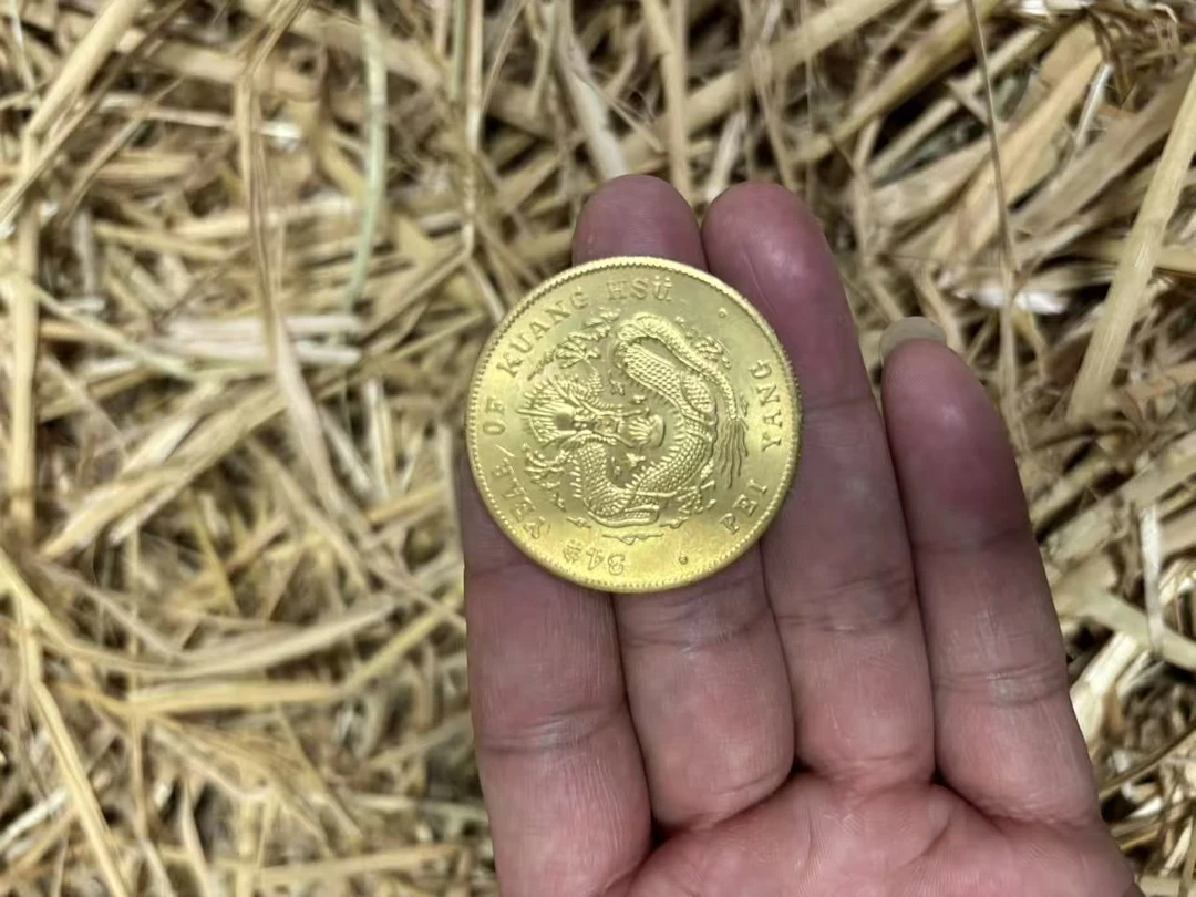 家居饰品QB032现代工艺摆件 032