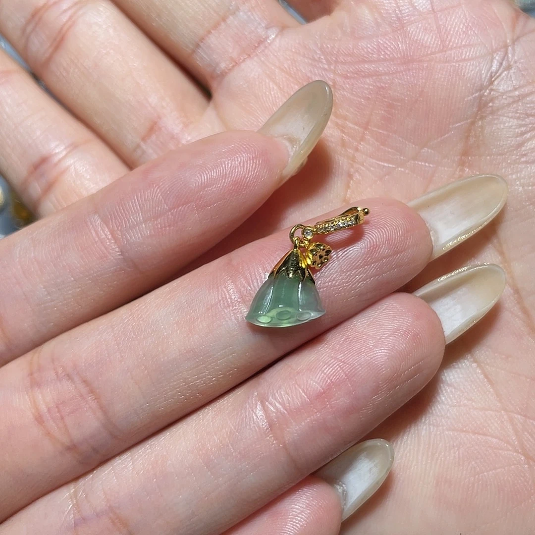 翡翠18K金镶嵌吊坠(不含链)