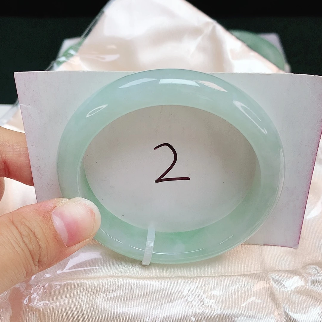 翡翠未镶嵌手镯正圈54.3