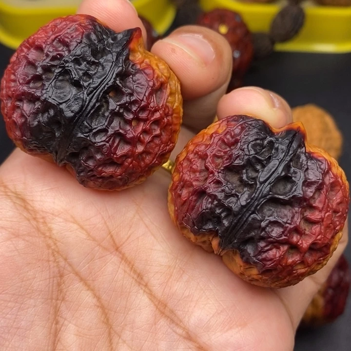 文玩核桃把件40尺金蟒元宝