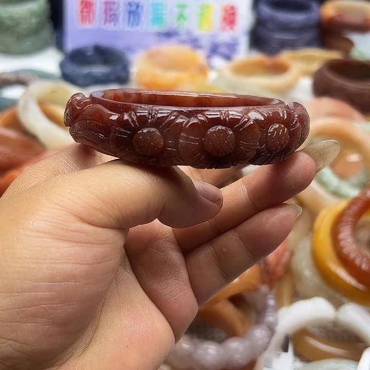 石英岩玉手镯未镶嵌?****花