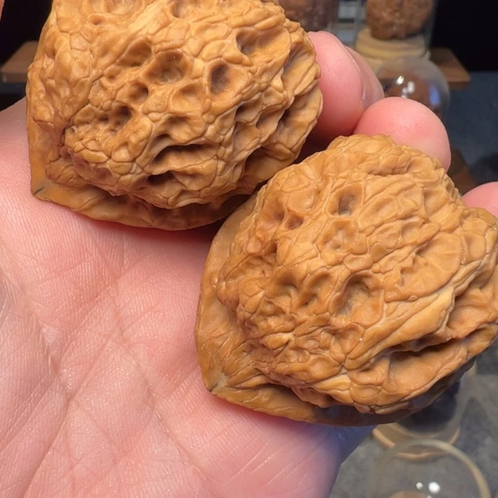 文玩核桃把件用****5鸡血石
