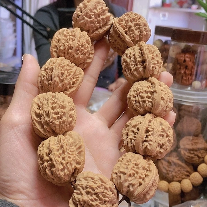 【闪购商品】文玩核桃把件36白狮子手持