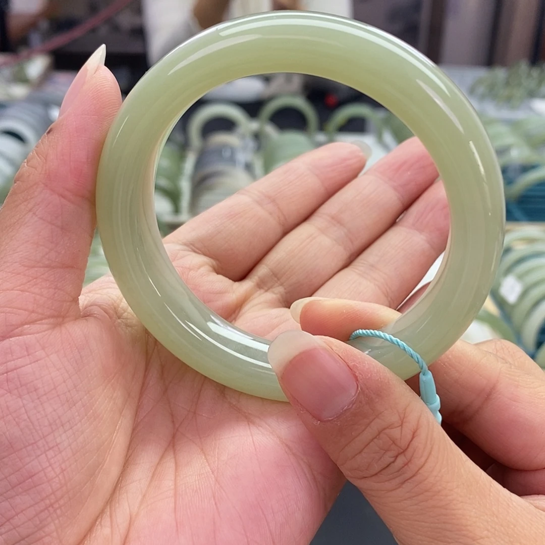 和田玉未镶嵌珠宝奇石和田玉手镯56.57