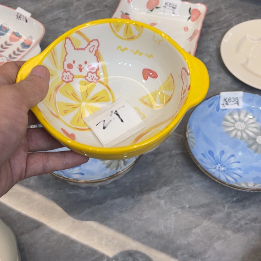 陶瓷微瑕餐具介意勿拍，满18飞！