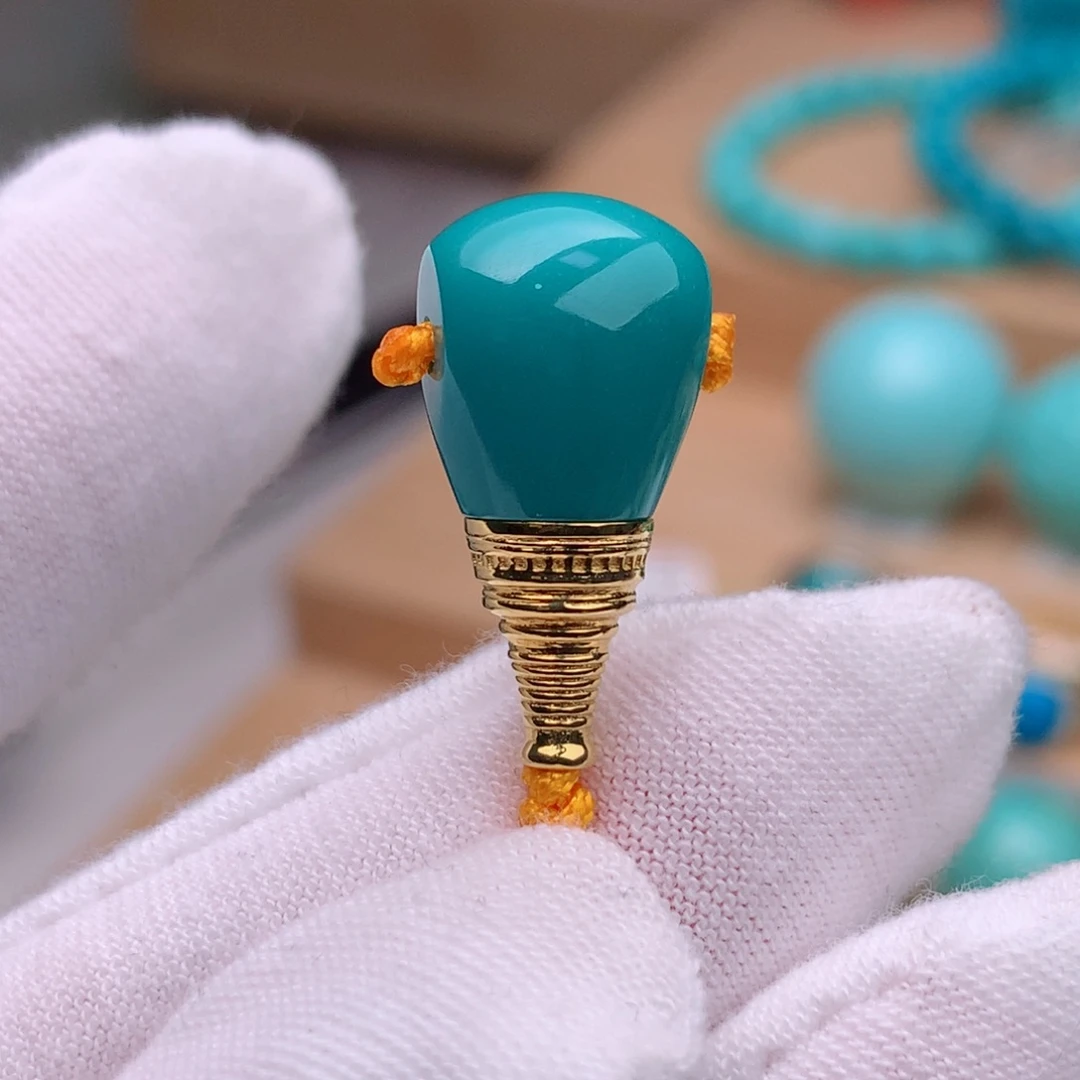 18K金镶嵌绿松石珠宝奇石