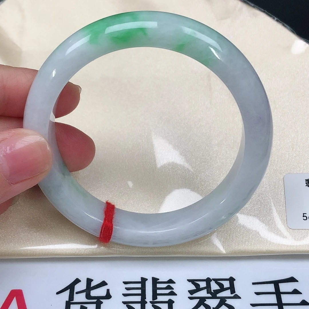 翡翠手镯未镶嵌808正