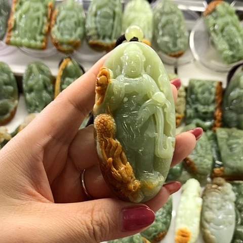 快***你和田玉未镶嵌挂件