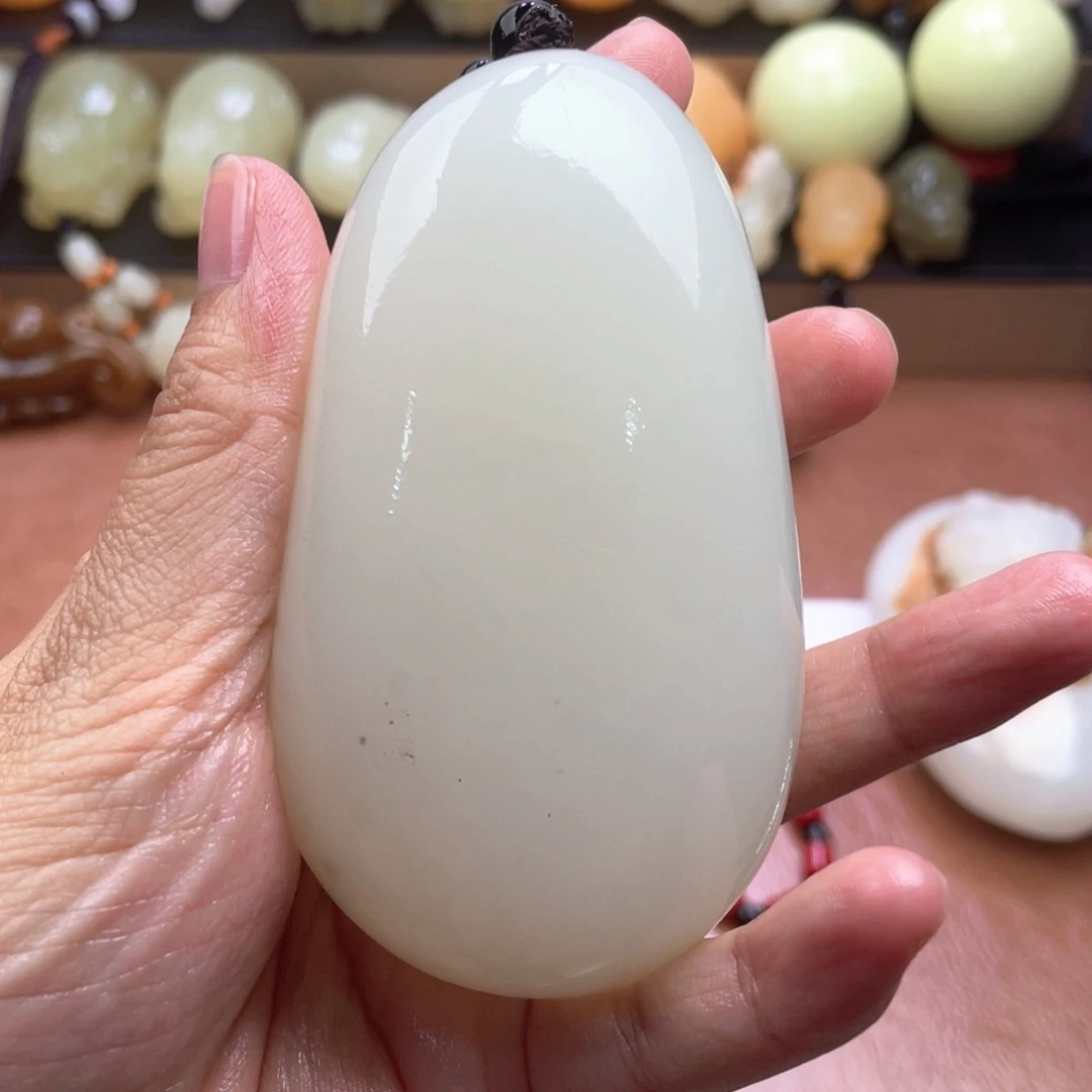 霸***霸石材天然古青石手把件