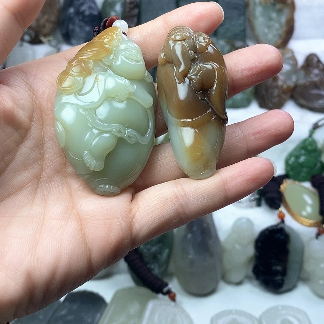 ****l和田玉未镶嵌颈饰