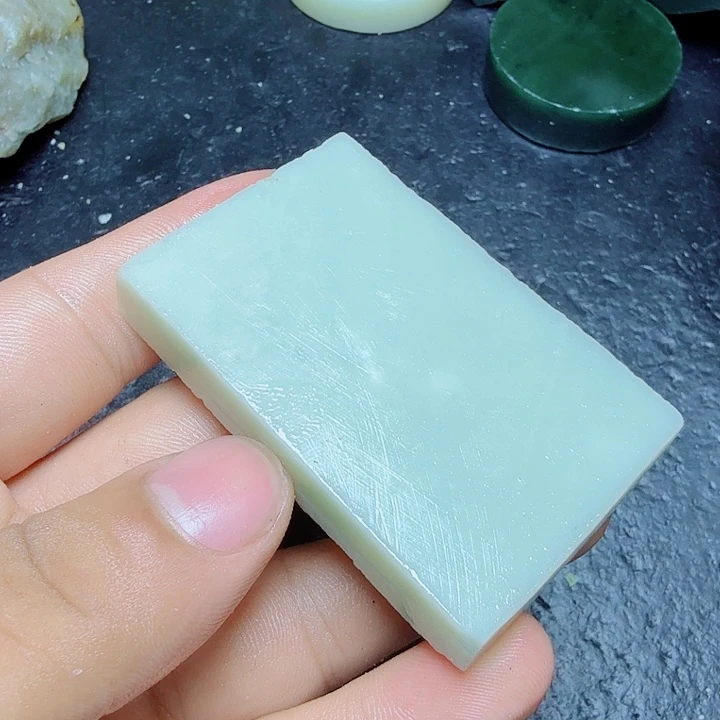 和田玉（糖玉）未镶嵌珠宝奇石