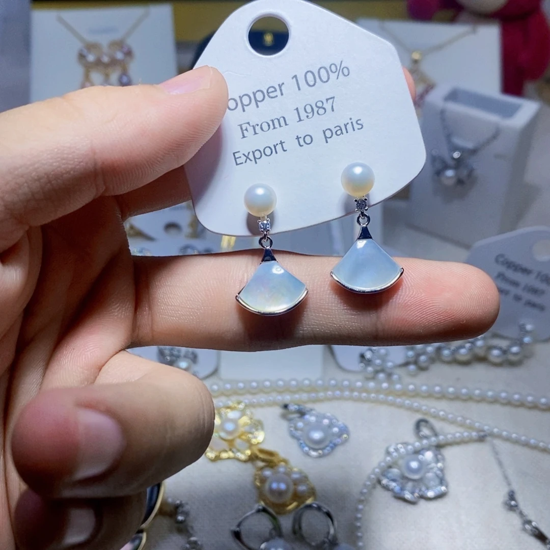 未镶嵌淡水珍珠耳饰