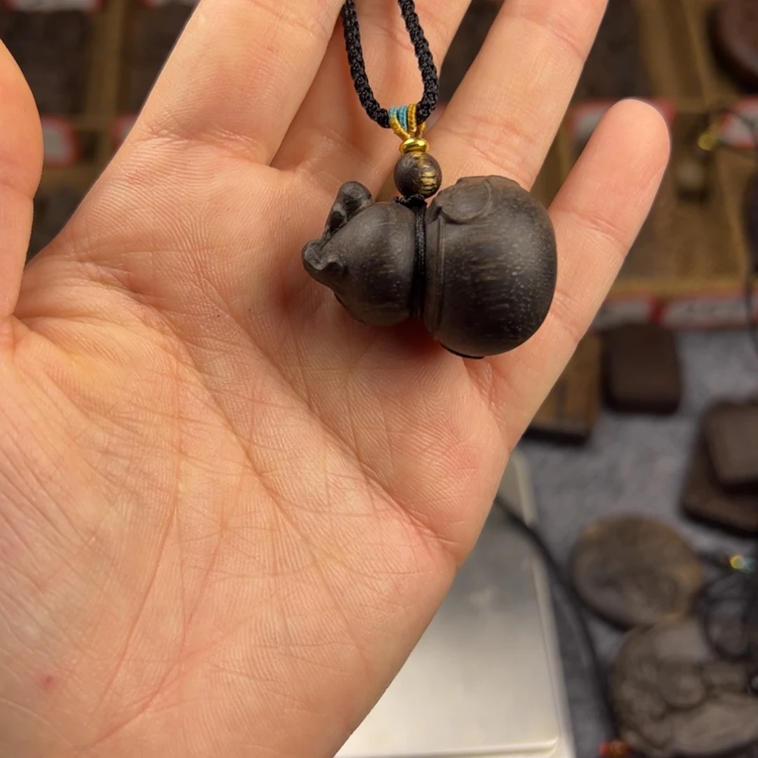 海南脖挂小葫芦随行