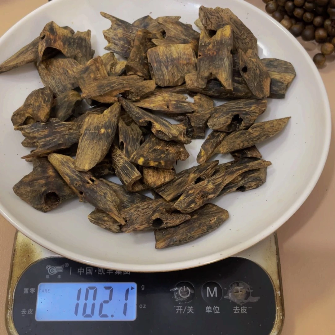 沉香木摆件美**发糖结块料102克