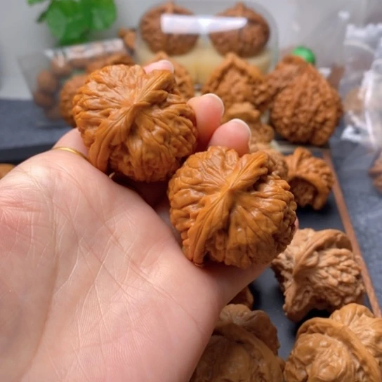 文玩核桃吊坠40莲花精配