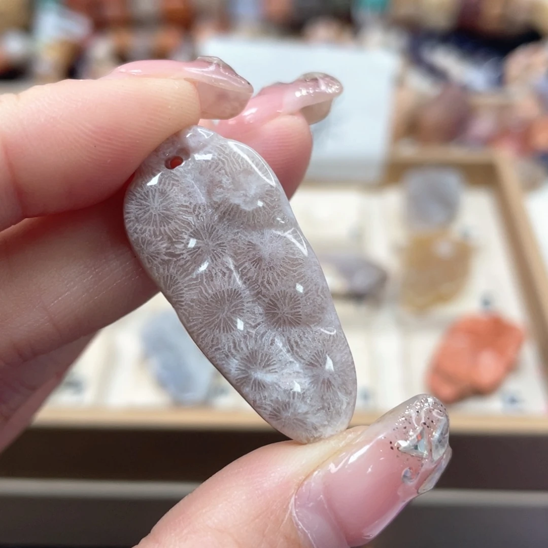 未镶嵌手链硅化珊瑚（珊瑚玉）香**王064