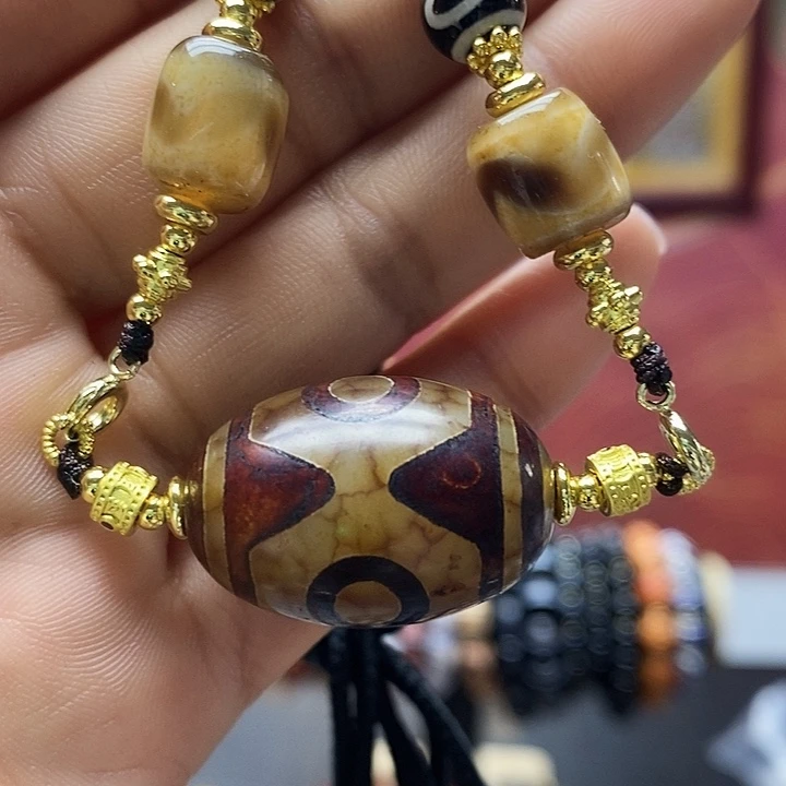 玛瑙/玉髓合金颈饰