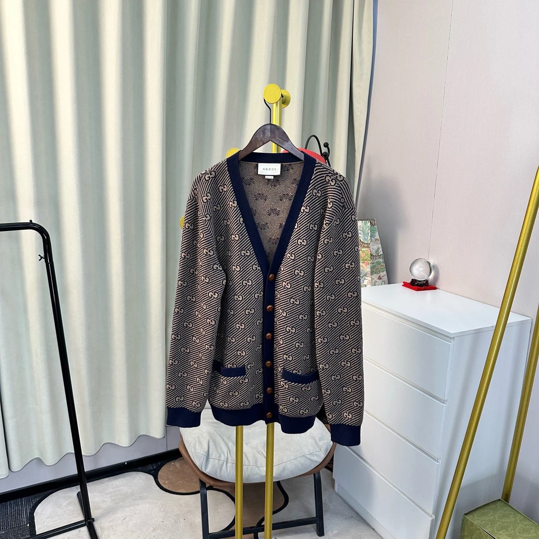 99新 GUCCI/古驰 玄色 棕色条纹满印开衫 L码/99新 无配件