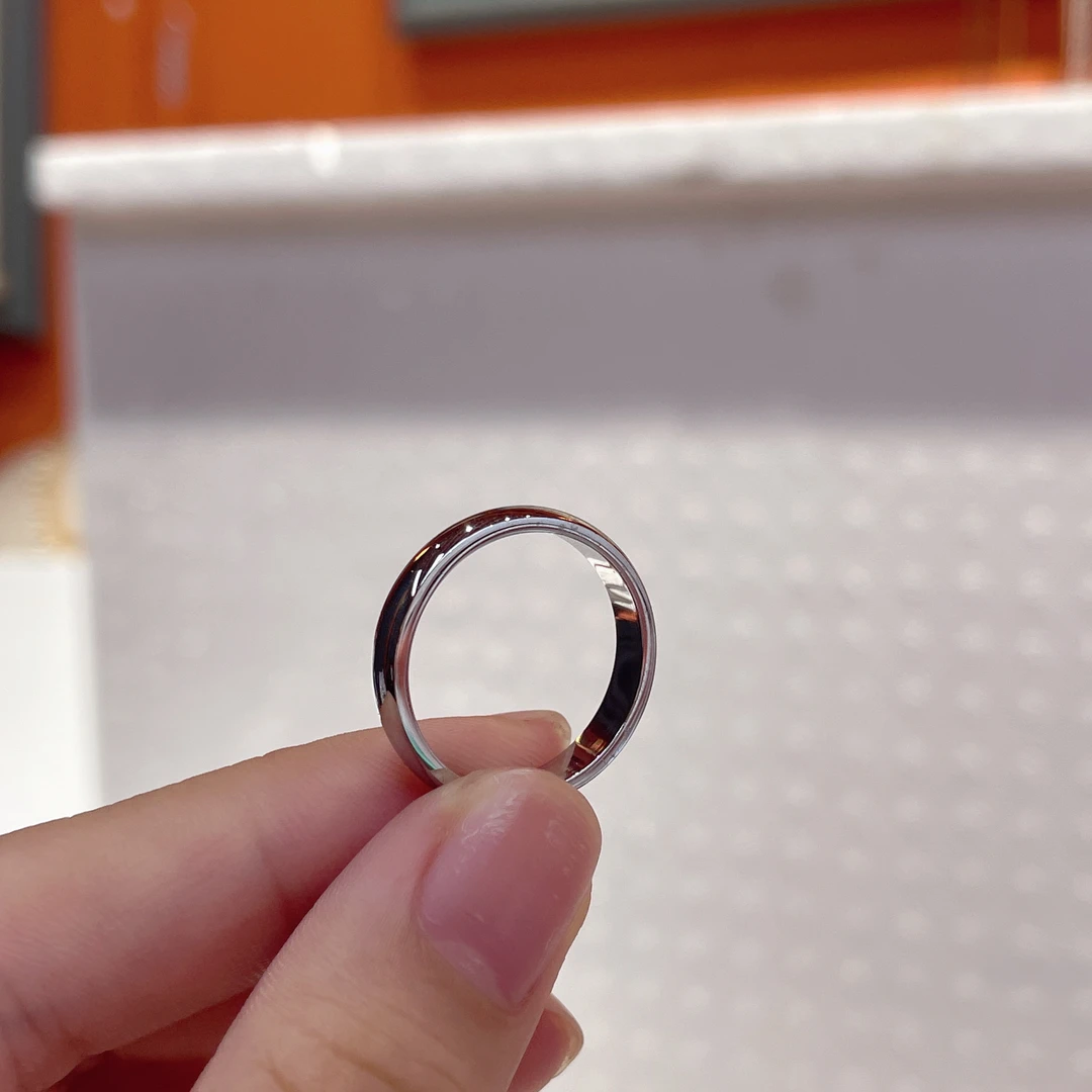 铜合金亚克力戒指 19438 蝴蝶结棕色腊肠小狗开口戒指