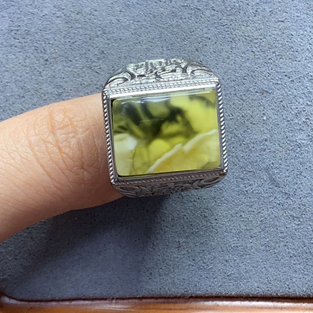 未镶嵌项圈琥珀梨