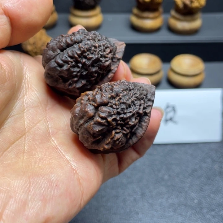 文玩核桃吊坠F鳄鱼头37