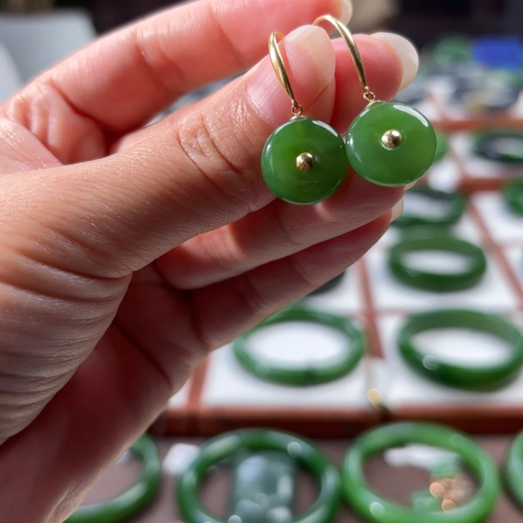 和田玉（碧玉）18K金镶嵌耳饰