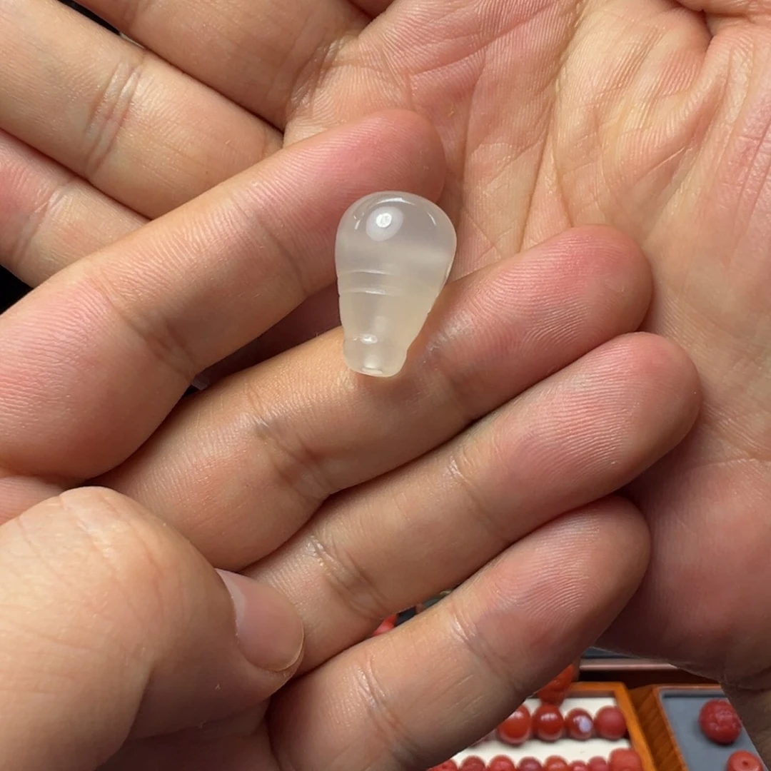 南红玛瑙三通未镶嵌