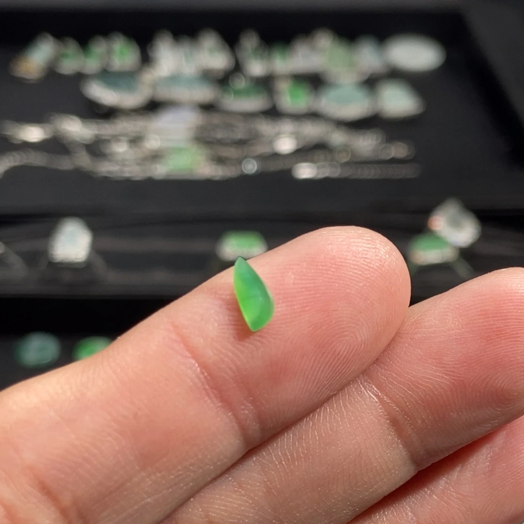 翡翠裸石124678990