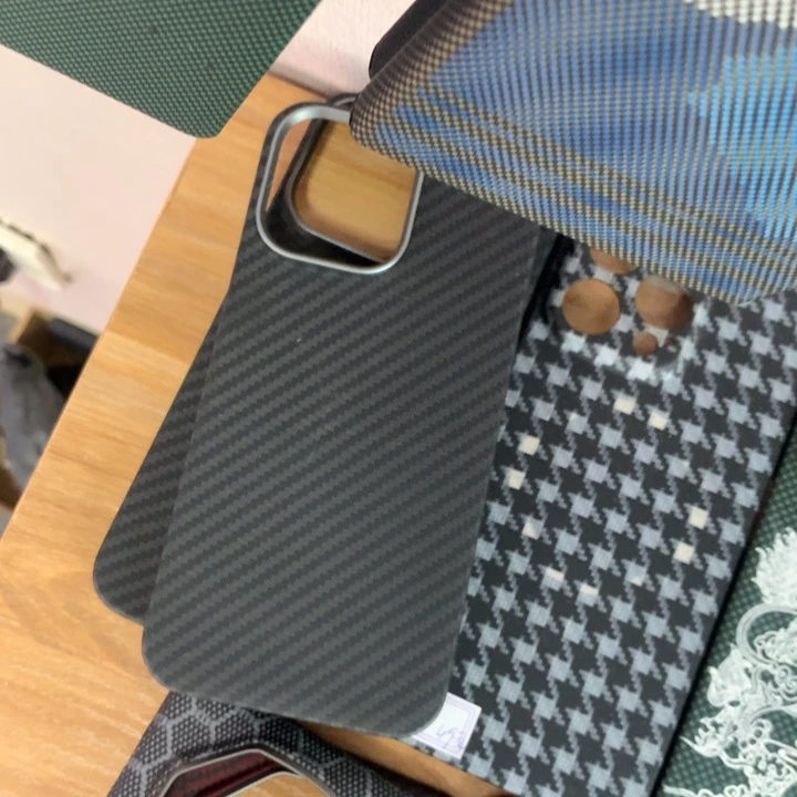 14pm纯色黑灰磁吸