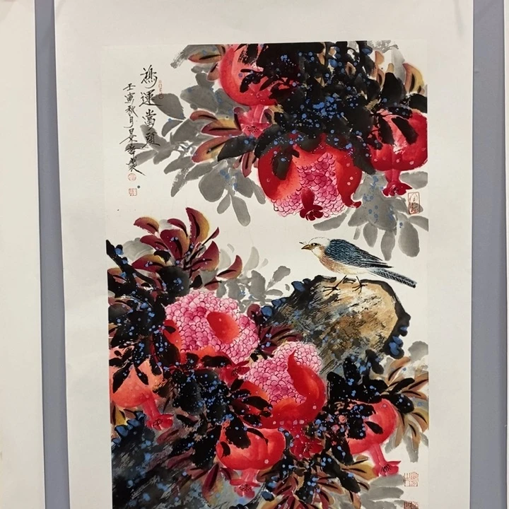 手绘作品等多种形式进行