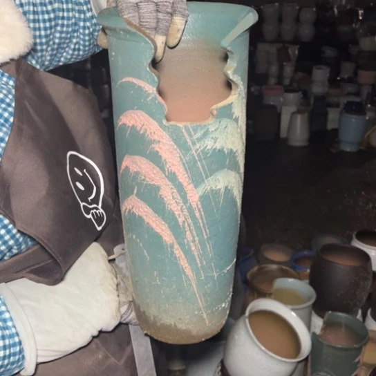 红陶口17高40瑕疵