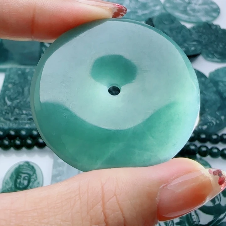 翡翠未镶嵌颈饰多样性发货天然A货翡翠