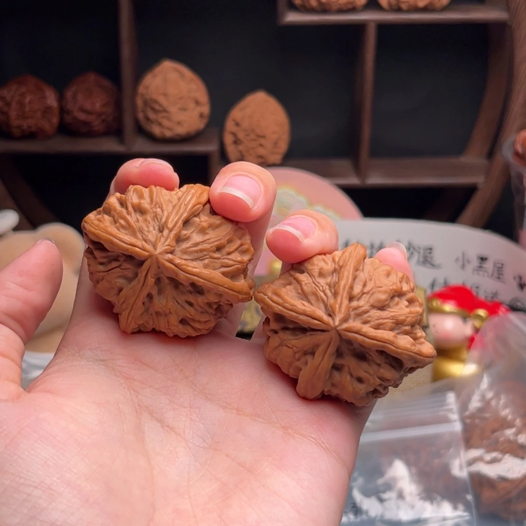 文玩核桃吊坠玉玺四棱 45